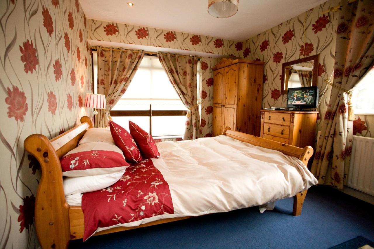 Evergreen Bed & Breakfast Swords Room photo